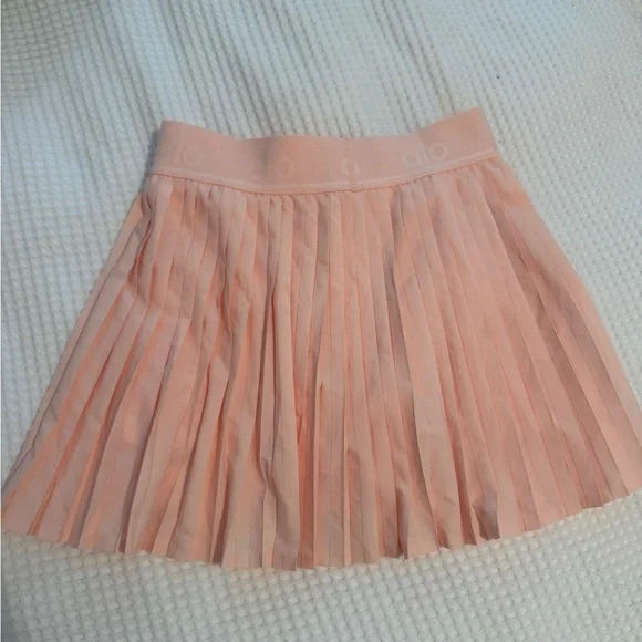 Alo Aces Skirt – Soft Peach – Size S - Picture 2 of 3